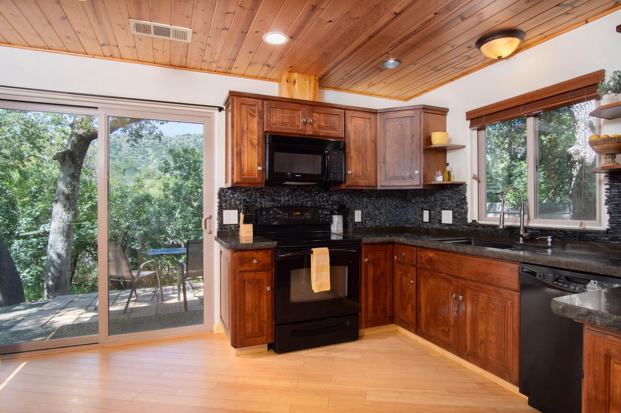 29673 Rock Creek Drive Three Rivers, CA 93271 - Photo 23 of 112 kitchen new