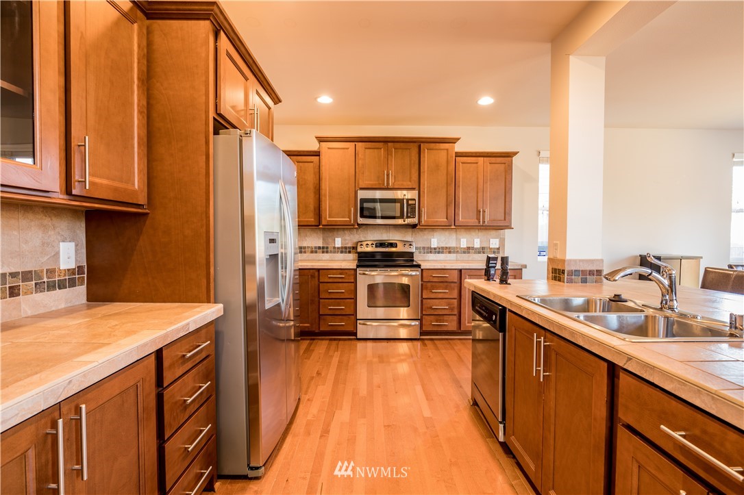 3529 185th Place Southeast Bothell, WA 98012 - Photo 3 of 16