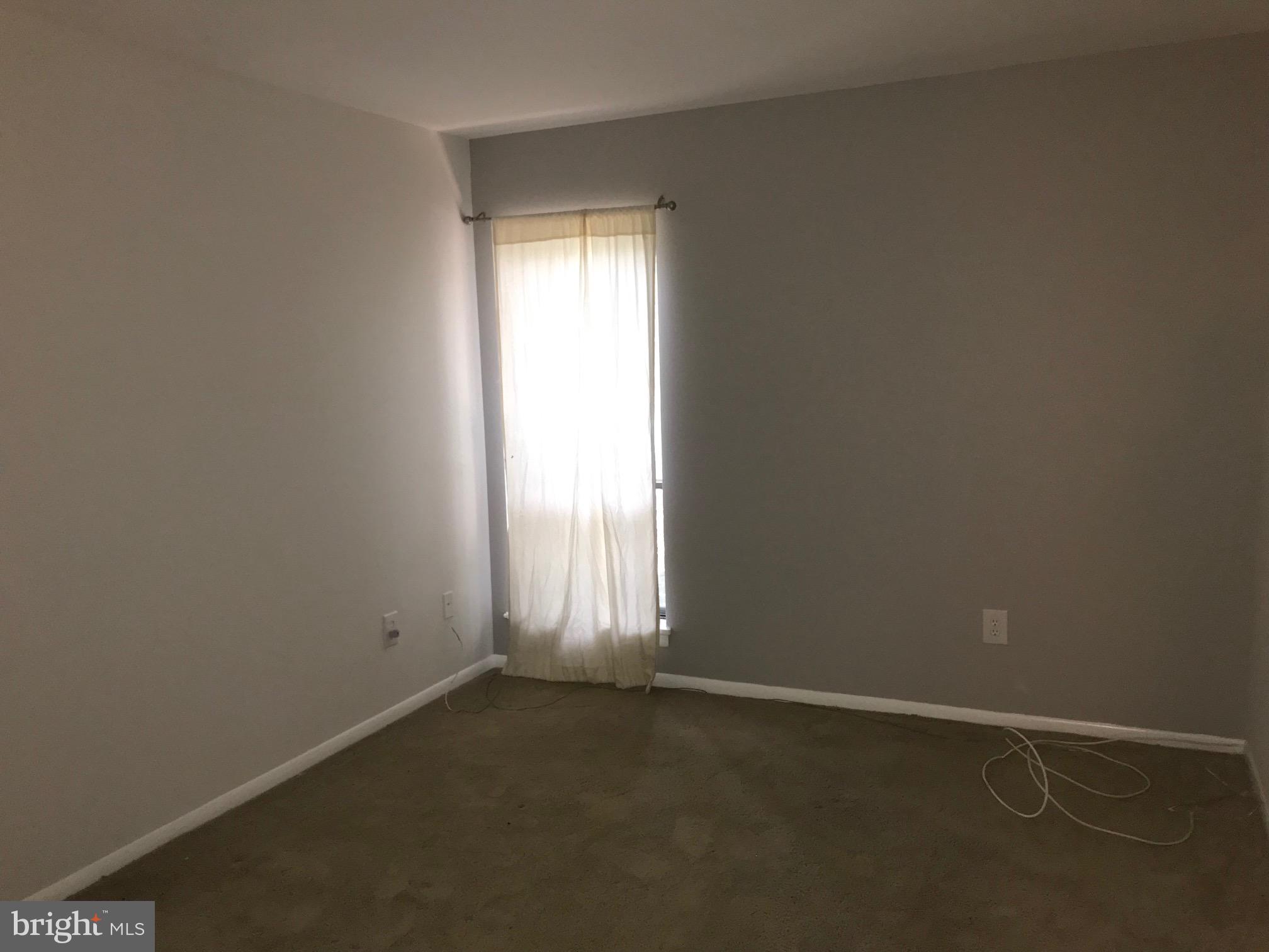 5814 Royal Ridge Drive, Unit M Springfield, VA 22152 - Photo 10 of 14 Master Bedroom