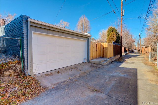 a view of a front door of the house