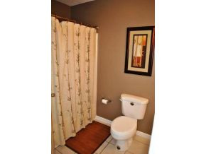 183 Eastern Star Road Kingsport, TN 37663 - Photo 13 of 18 Guest Bathroom