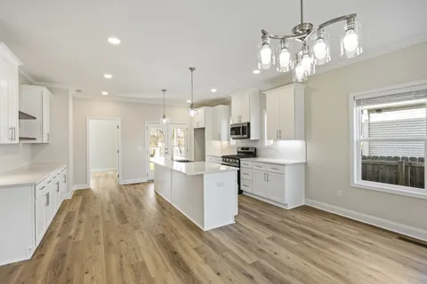 $599,400 | 1751 16th Avenue North, Nashville, TN 37208