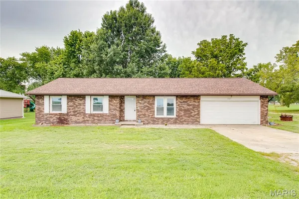 $139,000 | 507 Walnut Street, Hillsboro, IL 62049