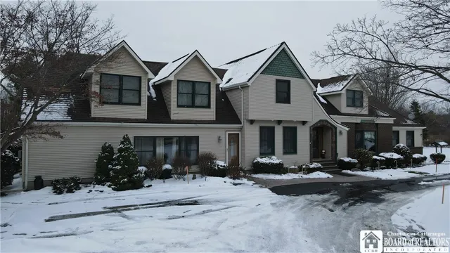 $549,900 | 3628 Straight Road, Pomfret, NY 14063