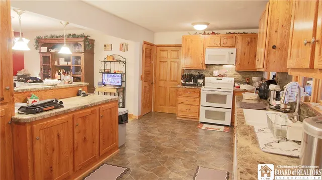 $549,900 | 3628 Straight Road, Pomfret, NY 14063