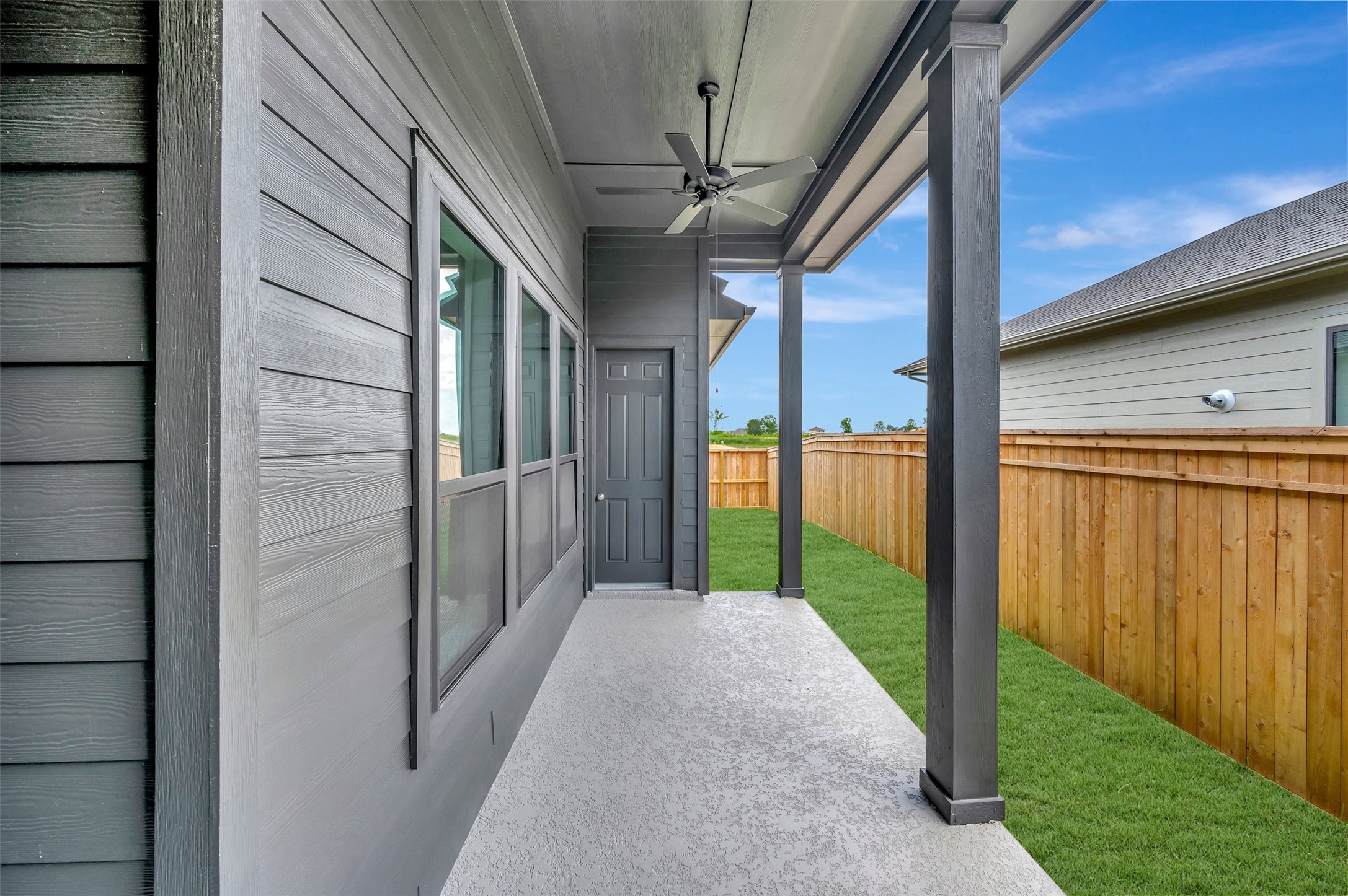 2726 Cottage Place Rosharon, TX 77583 - Photo 9 of 50
