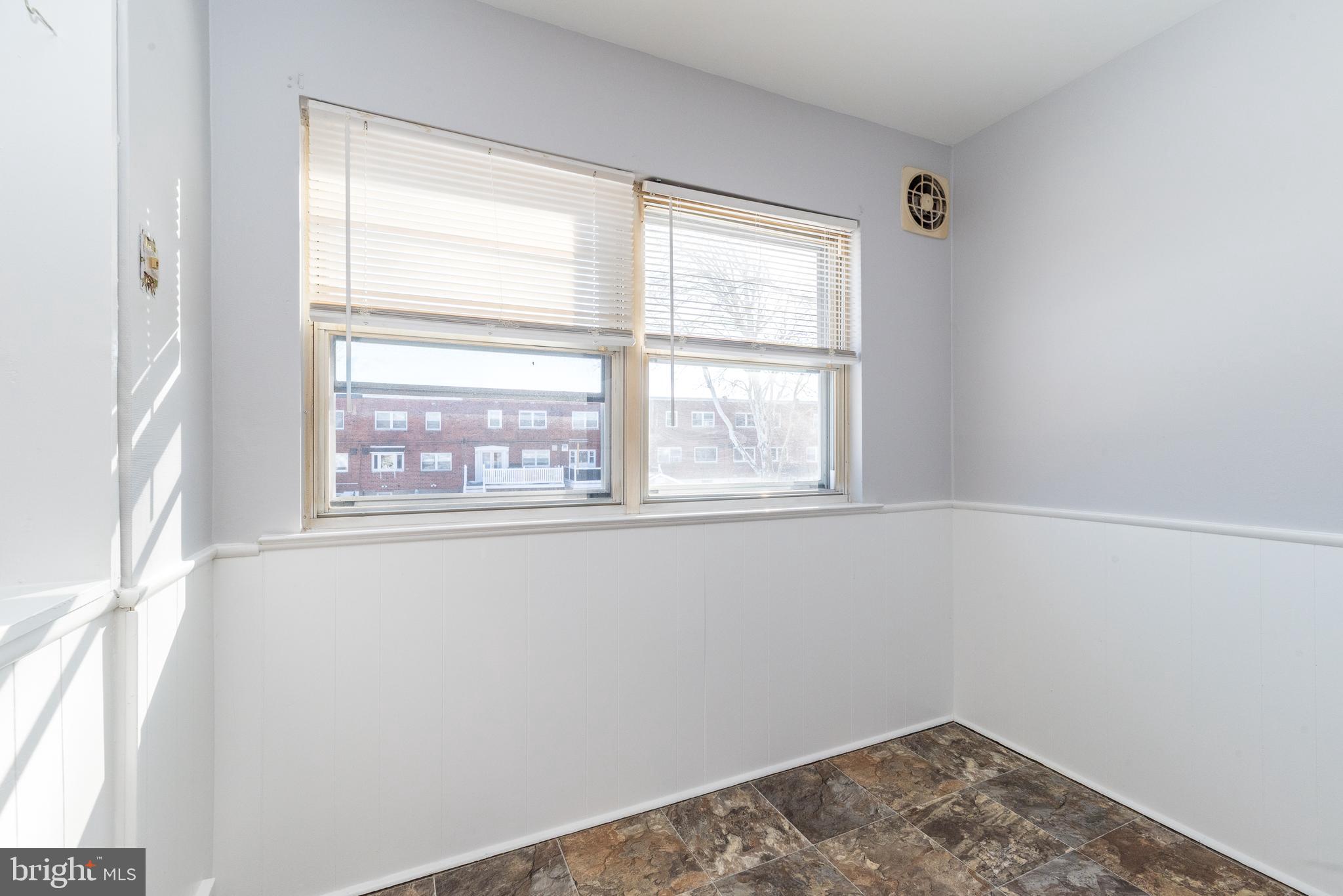 12707 Minden Road Philadelphia, PA 19154 - Photo 13 of 26 Eat-in kitchen area
