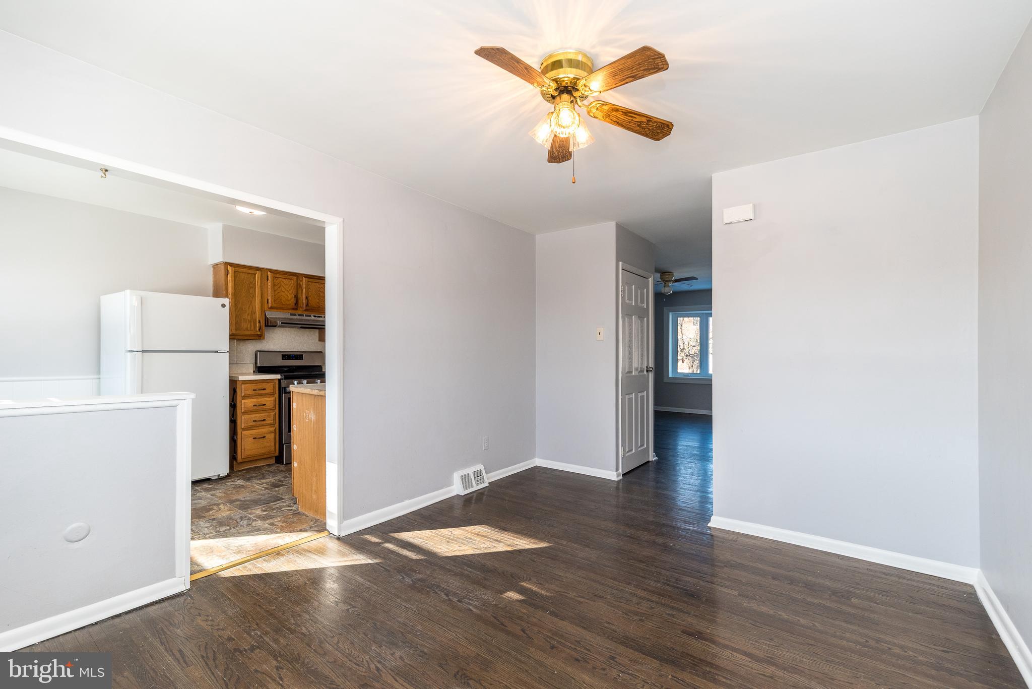 12707 Minden Road Philadelphia, PA 19154 - Photo 9 of 26 Dining Room