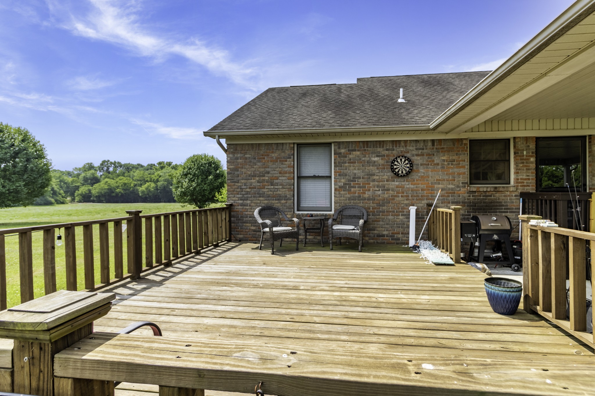 2285 Crescentview Road Pulaski, TN 38478 - Photo 18 of 31 a terrace with outdoor seating