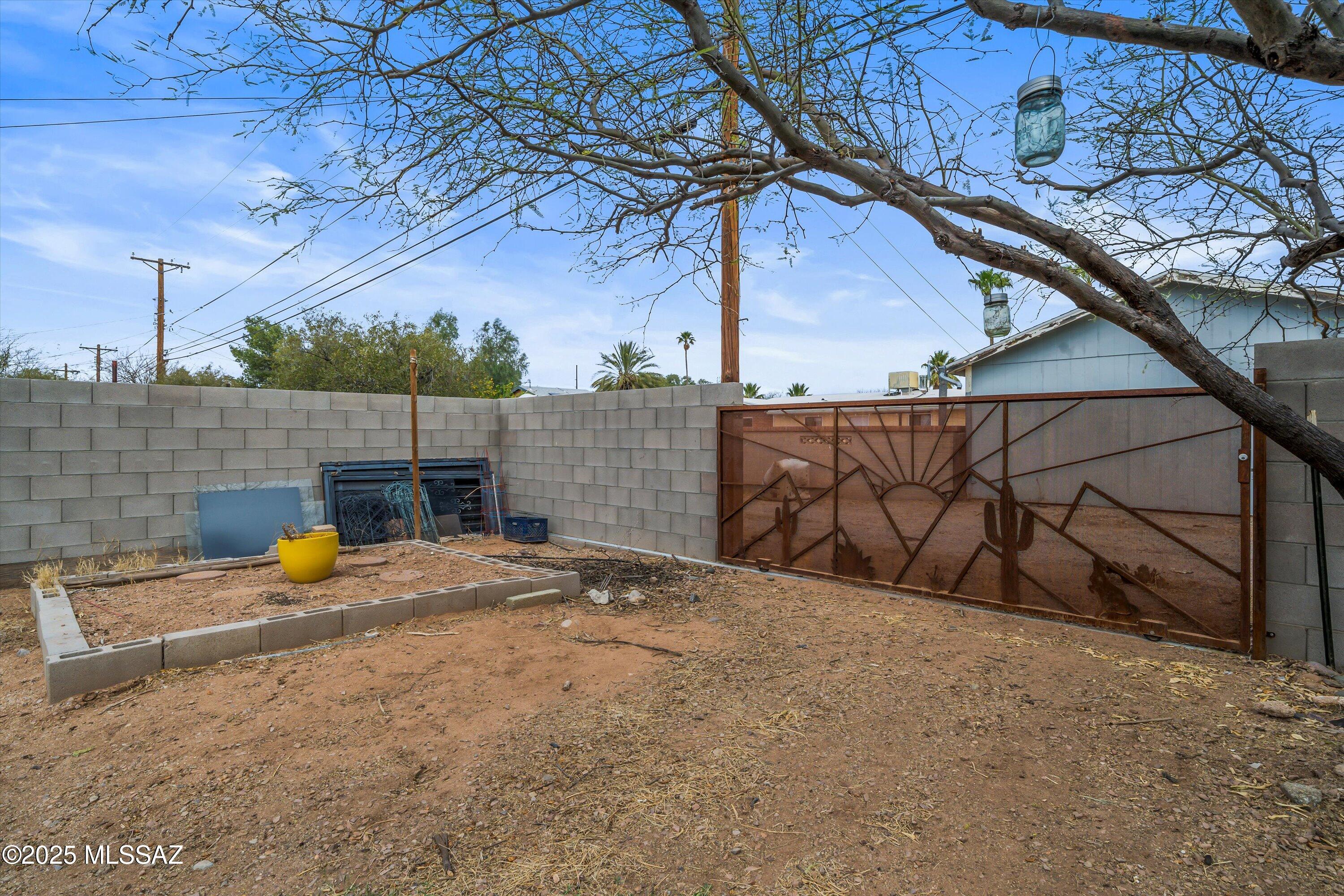 2249 East 19th Street Tucson, AZ 85719 - Photo 41 of 43 Gallery Image 41