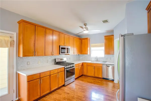 $2,100 | 807 Truman Lane, Cedar Park, TX 78613