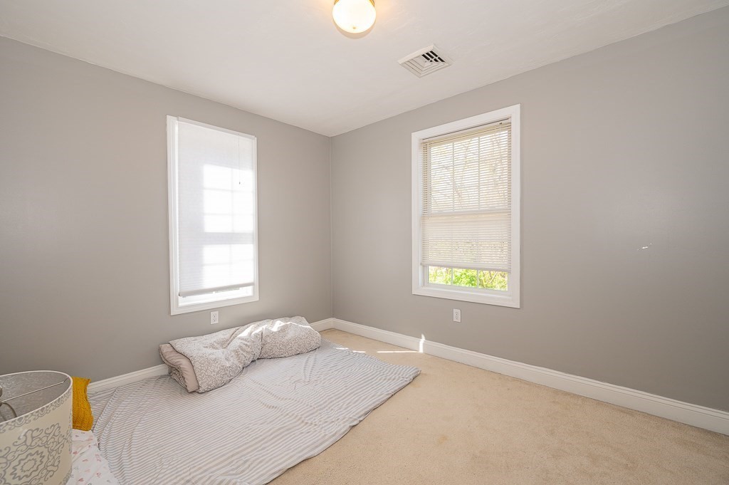 203 Norfolk Street Worcester, MA 01604 - Photo 28 of 38