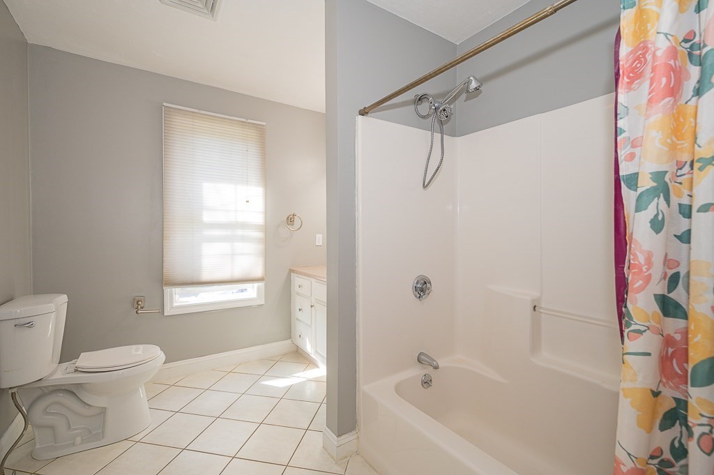 203 Norfolk Street Worcester, MA 01604 - Photo 32 of 38