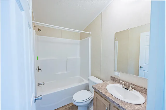 $159,900 | 33 Turner Hill Road, Berlin, VT 05602