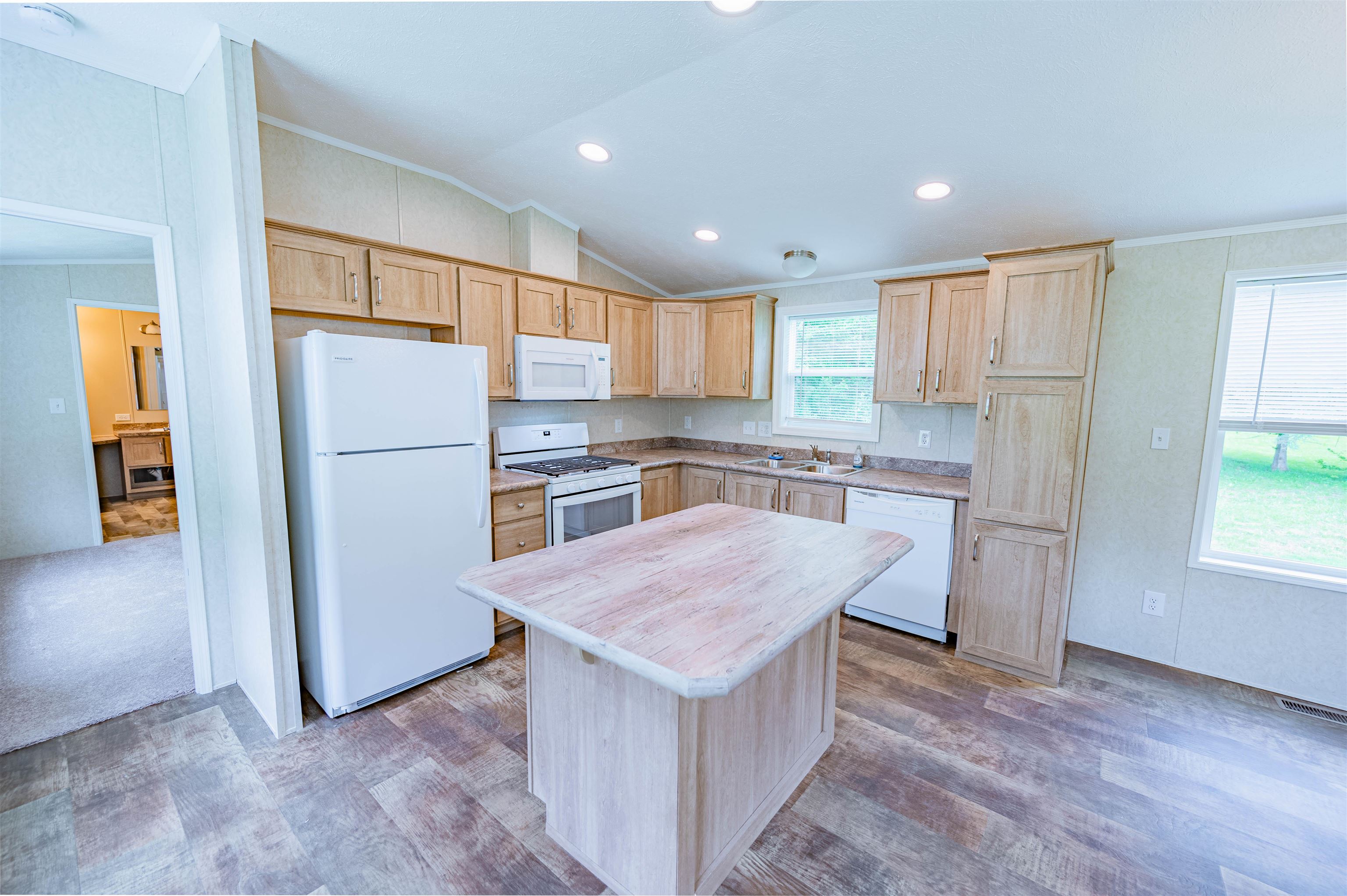 33 Turner Hill Road Berlin, VT 05602 - Photo 6 of 16