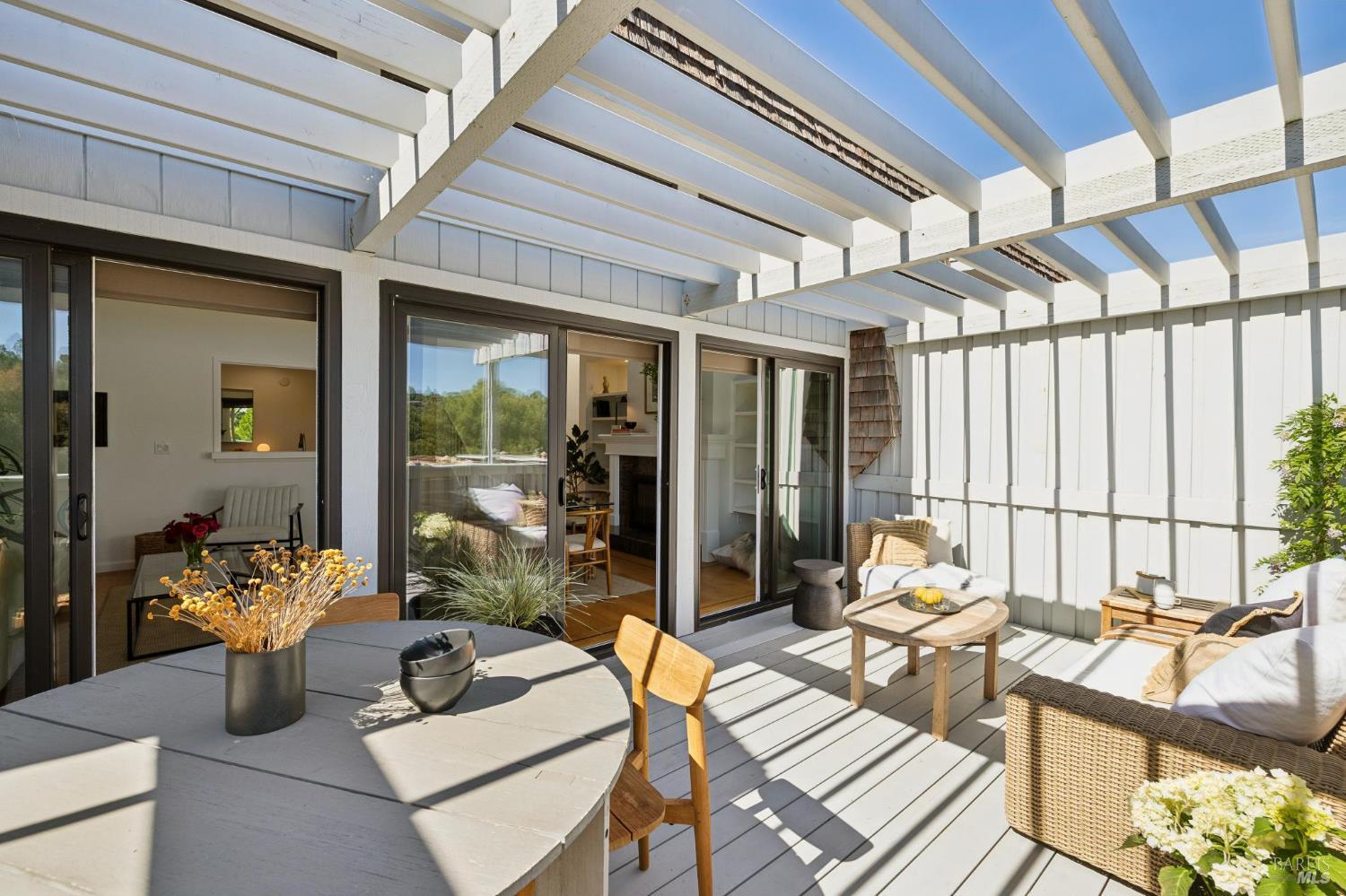 9 Greenside Way San Rafael, CA 94901 - Photo 12 of 29