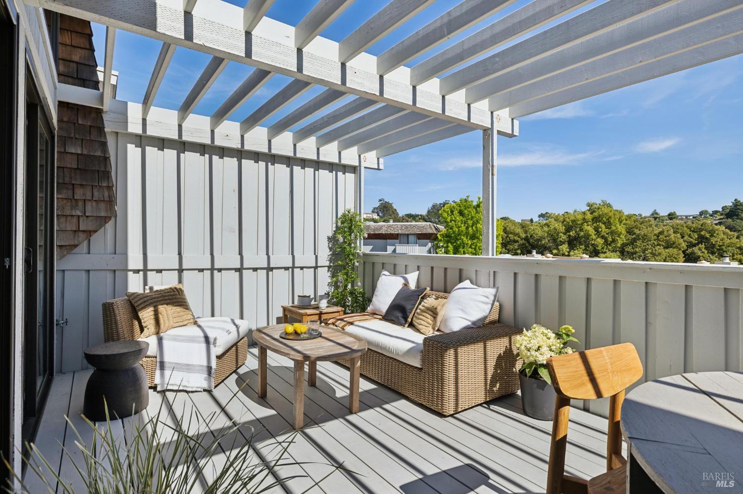 9 Greenside Way San Rafael, CA 94901 - Photo 26 of 29