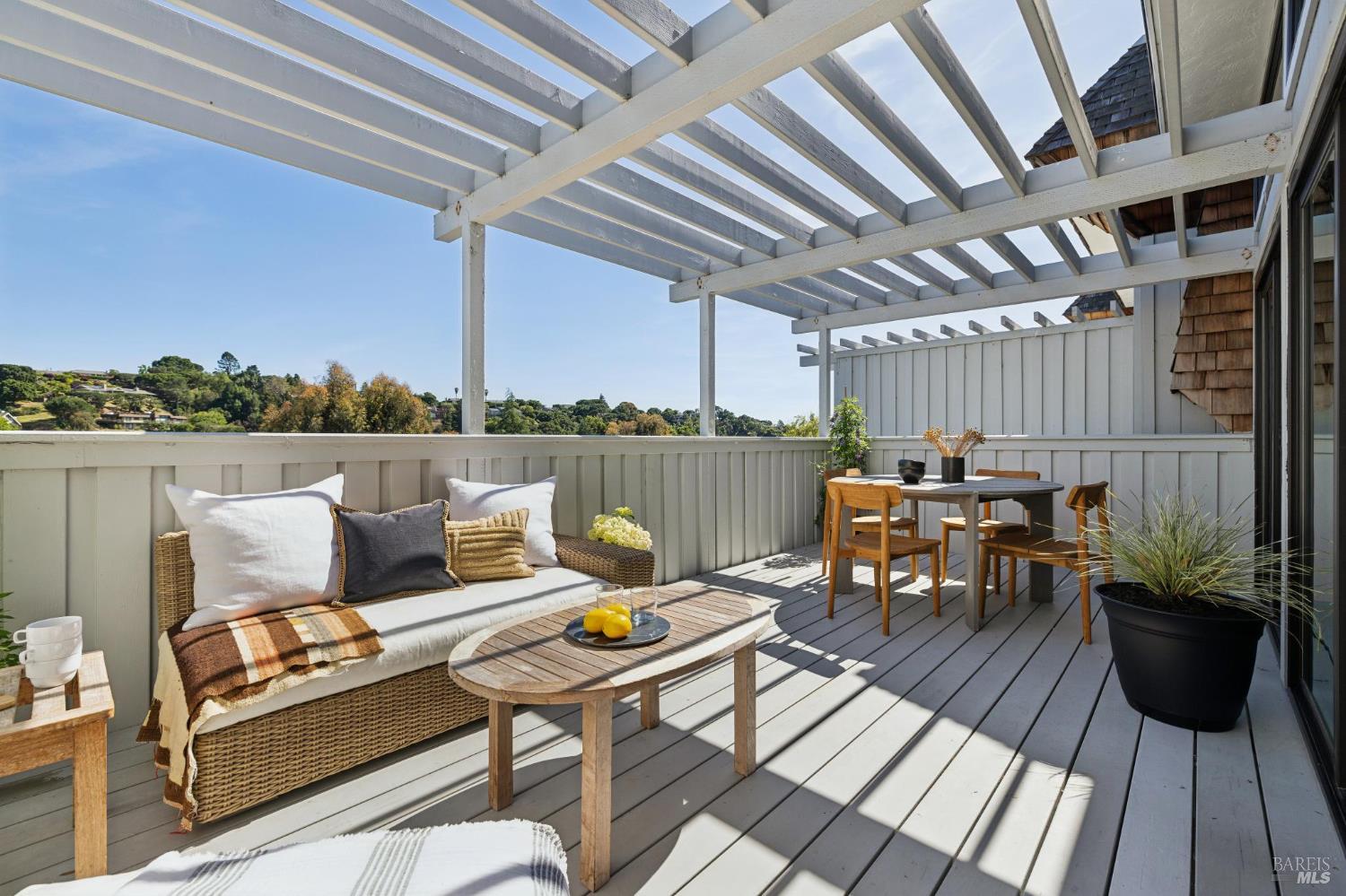 9 Greenside Way San Rafael, CA 94901 - Photo 27 of 29