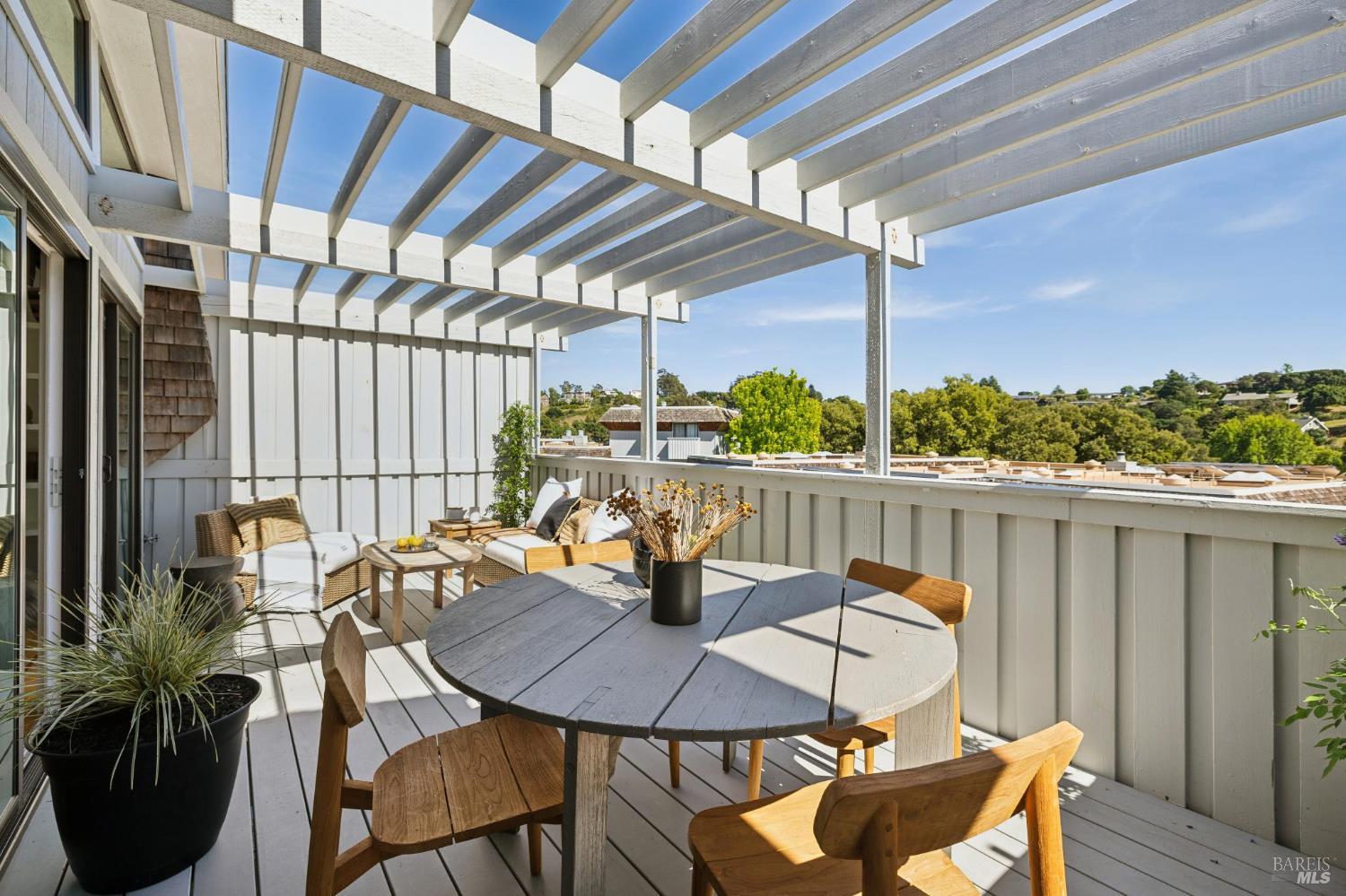 9 Greenside Way San Rafael, CA 94901 - Photo 28 of 29