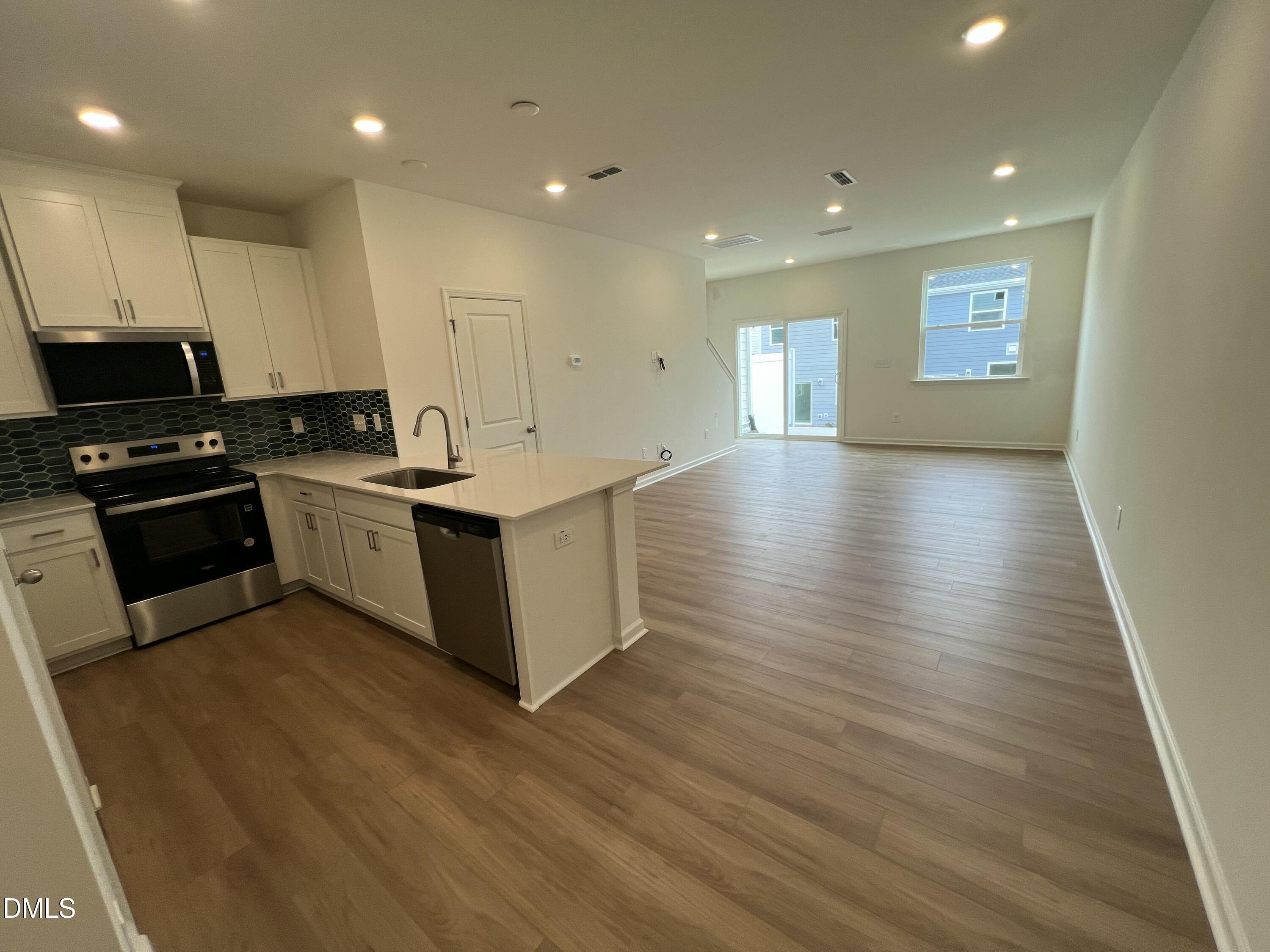 2204 Rabbitbrush Street Durham, NC 27704 - Photo 4 of 20 IMG_5604