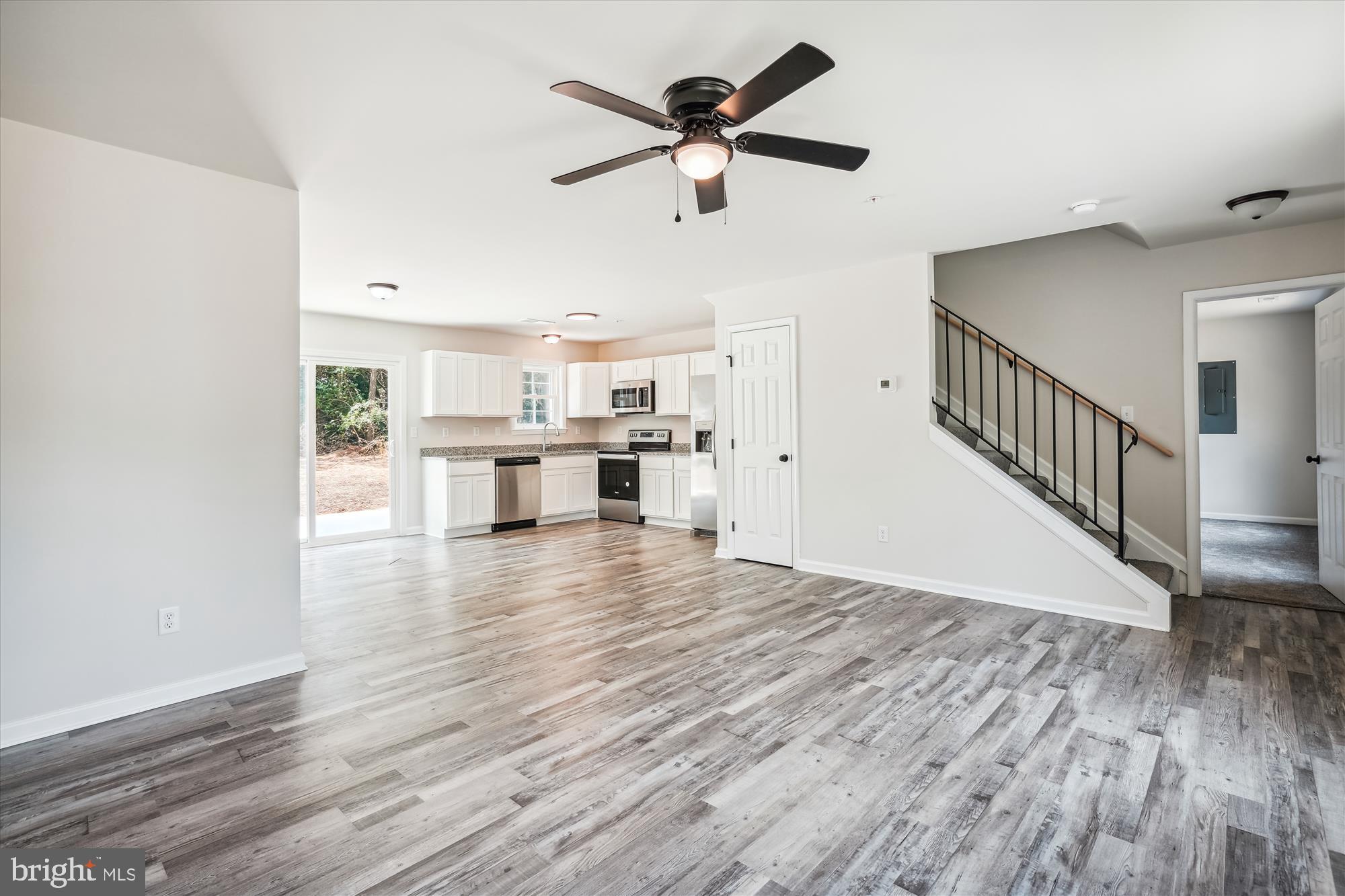 473 Pear Tree Point Road Chestertown, MD 21620 - Photo 5 of 24 Living Room