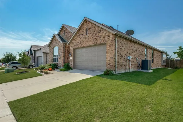 $399,000 | 1109 Chatsworth Drive, Anna, TX 75409