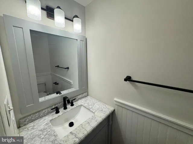 $2,999 | 14024 Adolphus Drive, Centreville, VA 20121