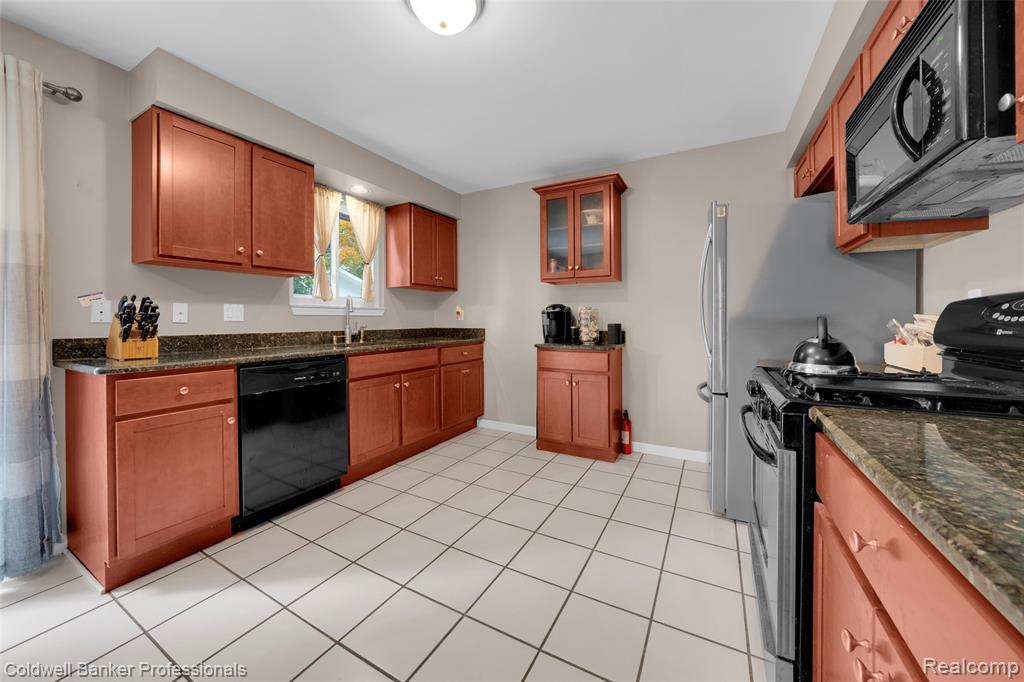2580 Longview Avenue Rochester Hills, MI 48307 - Photo 6 of 16