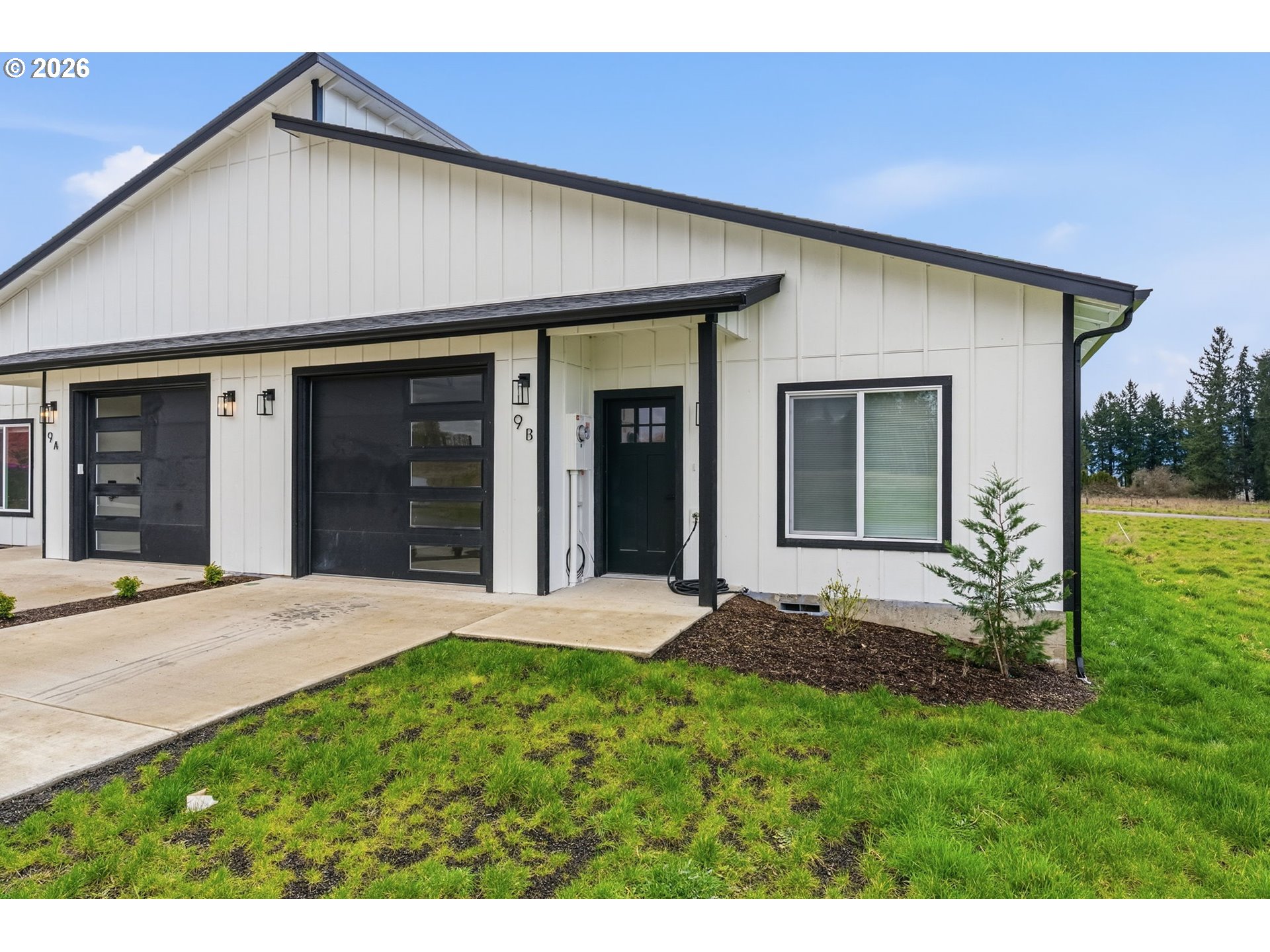 9 Anchor Way, Unit B Cathlamet, WA 98612 - Photo 3 of 24