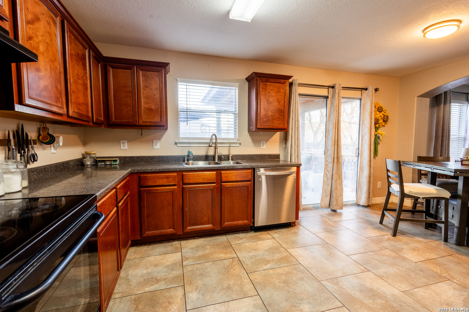 6119 Spotters Ridge San Antonio, TX 78233 - Photo 7 of 30