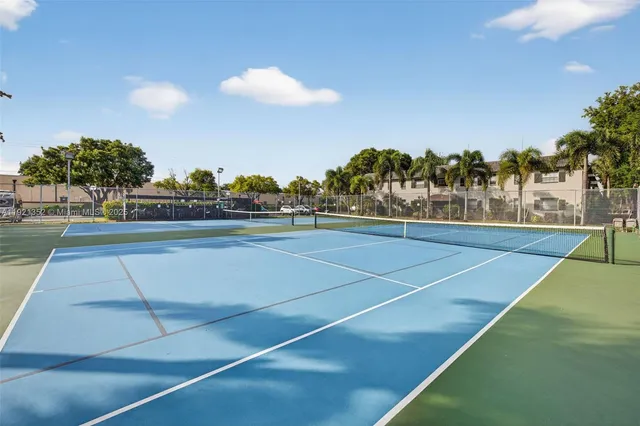 a view of a tennis court