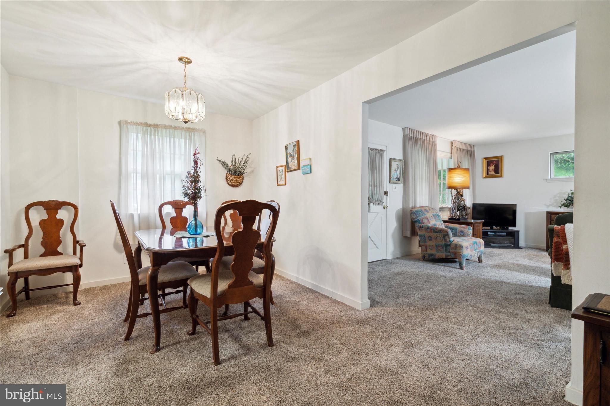 204 Atwood Road Glenside, PA 19038 - Photo 8 of 35 Dining Room