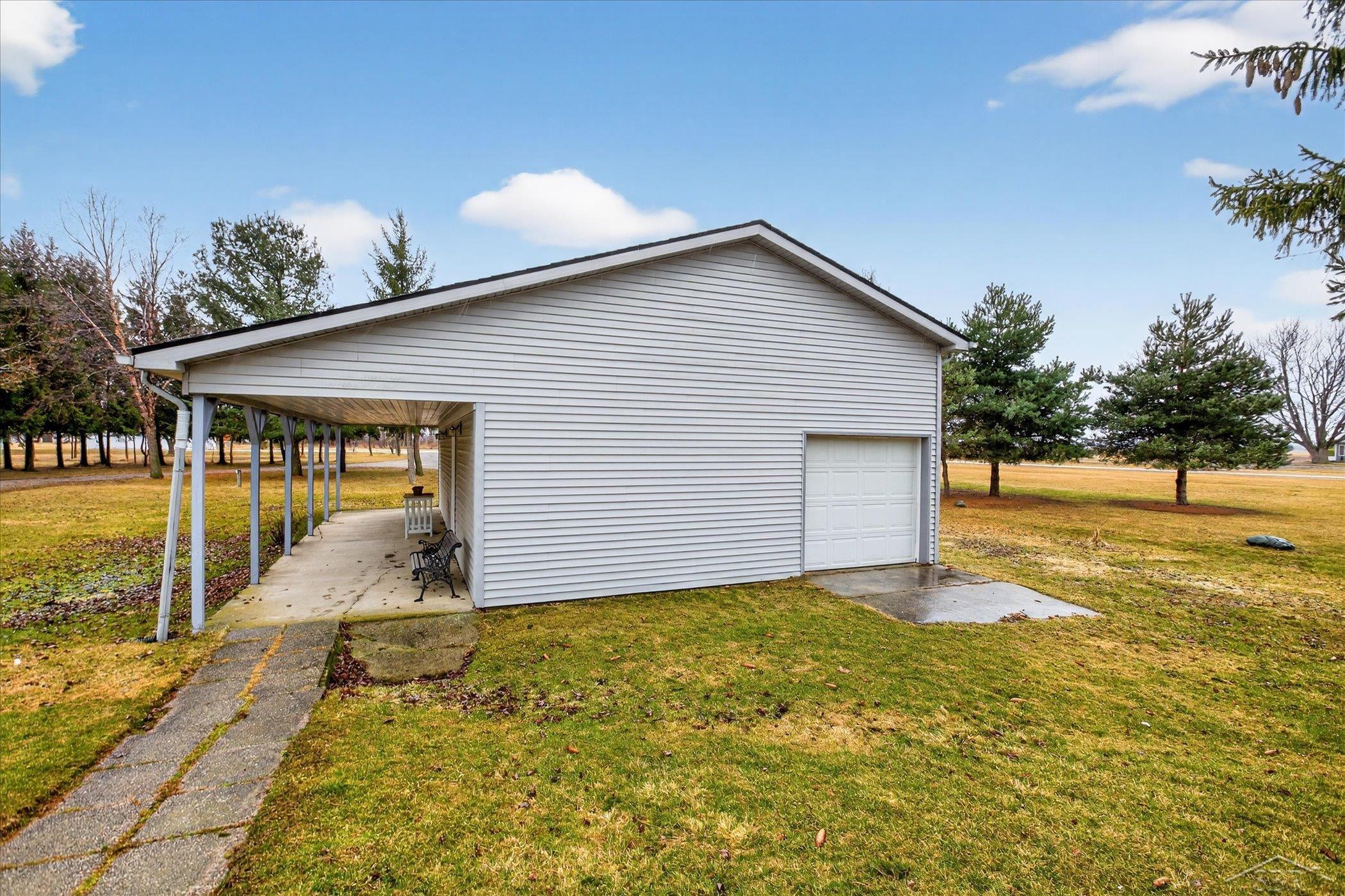 9280 North Lakeshore Road Port Austin, MI 48467 - Photo 35 of 46