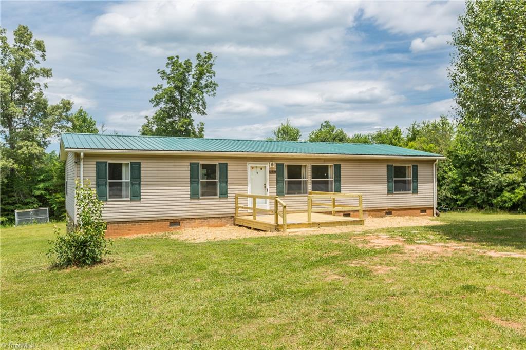 2515 Smith Road Stoneville, NC 27048 - Photo 1 of 37 Gallery Image 1
