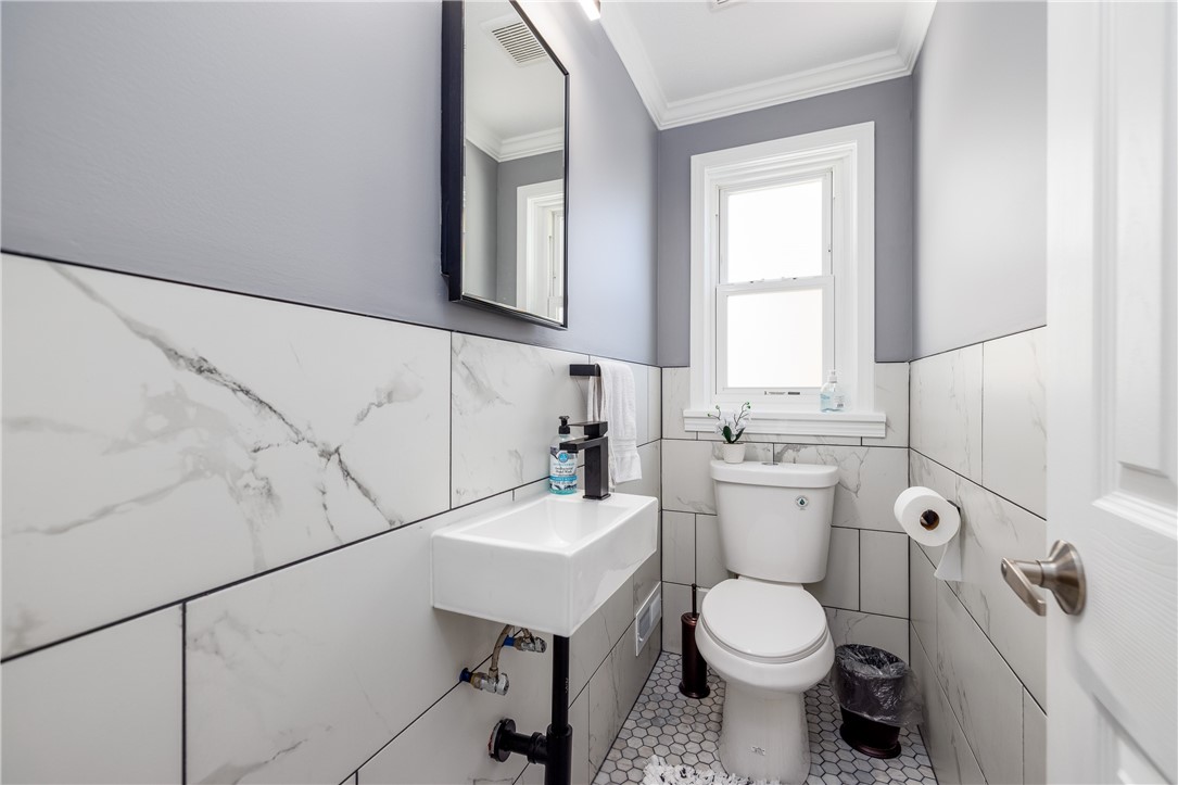 4314 Mt Read Boulevard Greece, NY 14616 - Photo 17 of 45