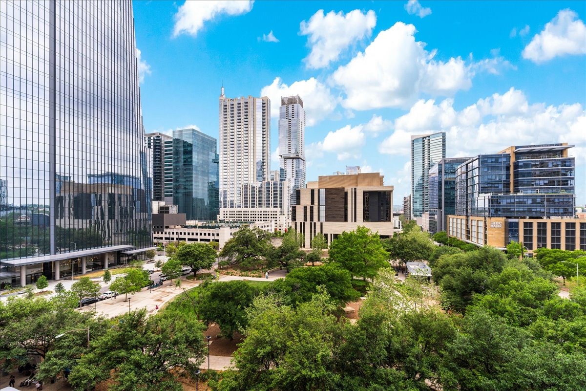 311 West 5th Street, Unit 703 Austin, TX 78701 - Photo 30 of 30 a view of a city with tall buildings and a big yard