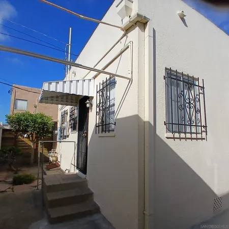 a view of entryway