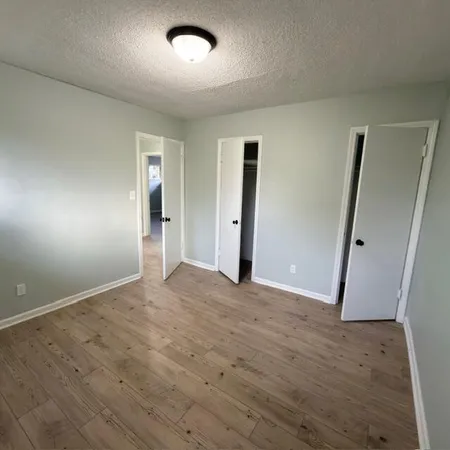 $1,800 | 715 Parkview Drive, Chattanooga, TN 37411