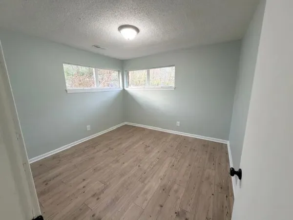 $1,800 | 715 Parkview Drive, Chattanooga, TN 37411