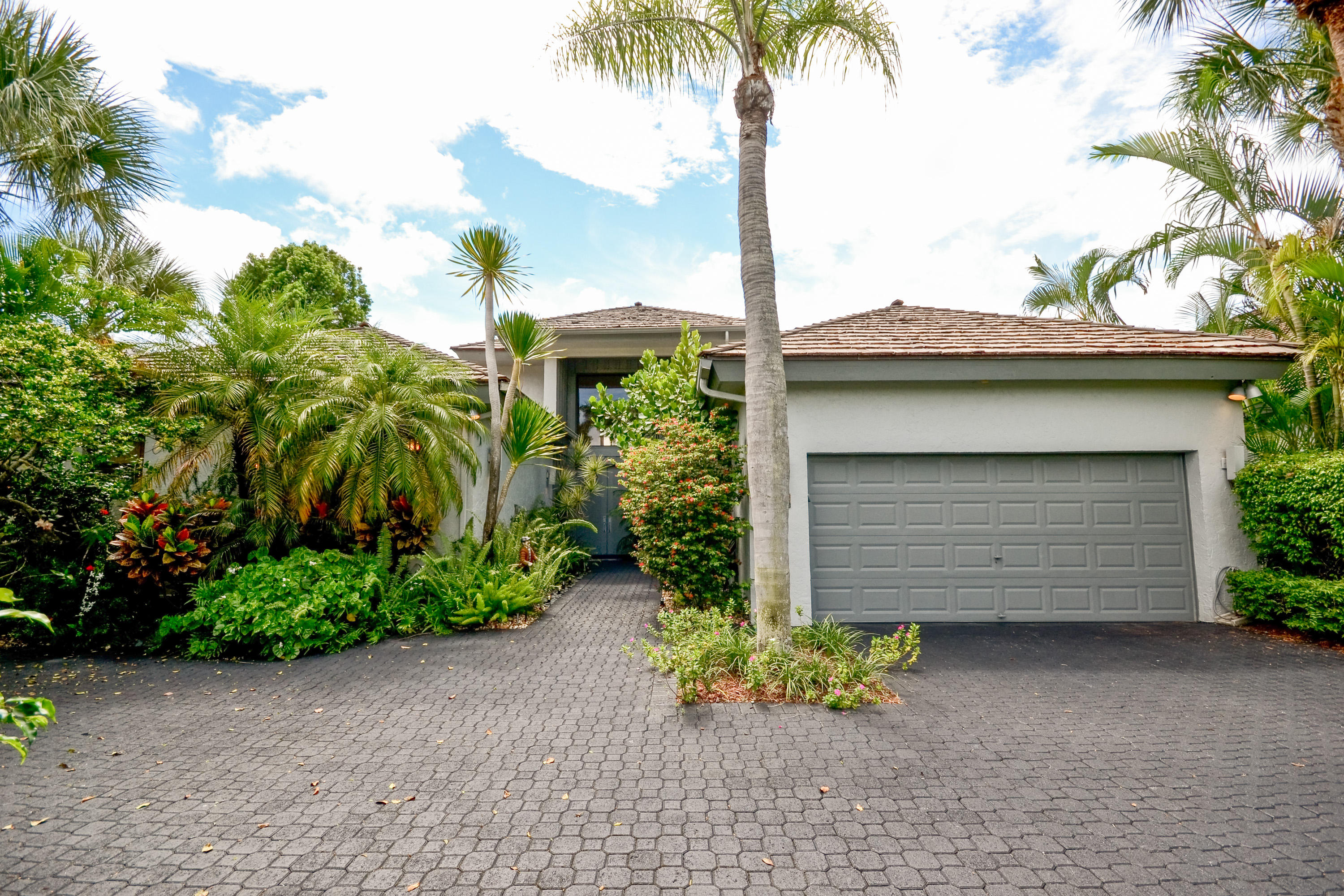 7640 Rexford Road Boca Raton, FL 33434 - Photo 8 of 21 7640RexfordRd_print_57