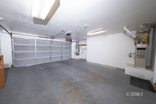 318 Reese Street Ridgecrest, CA 93555 - Photo 18 of 34 a view of an empty room with a window