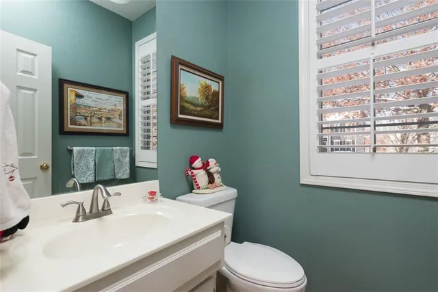 $550,000 | 5105 157th Street, Overland Park, KS 66224