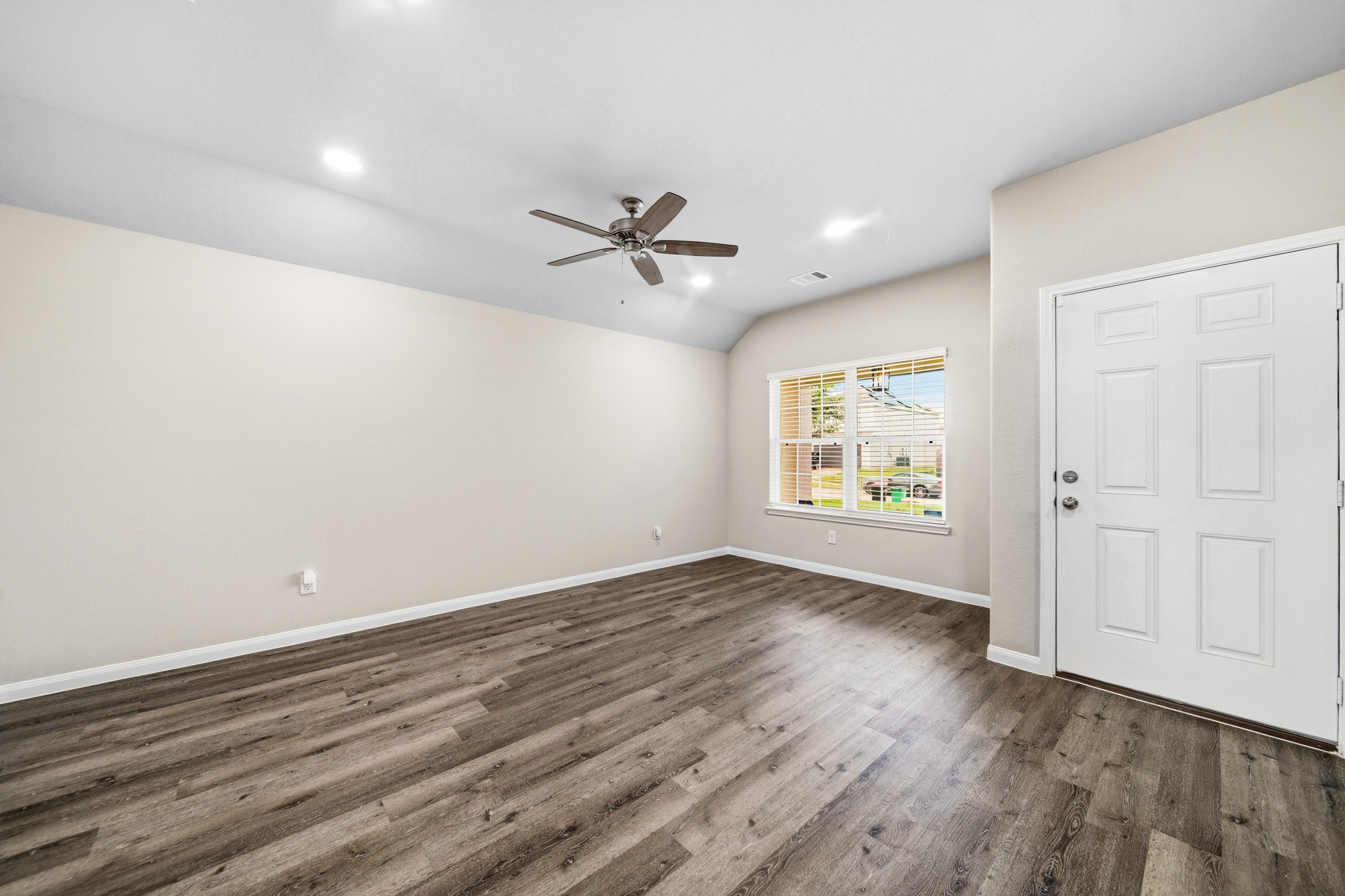 5235 James Michael Drive Rosharon, TX 77583 - Photo 12 of 41