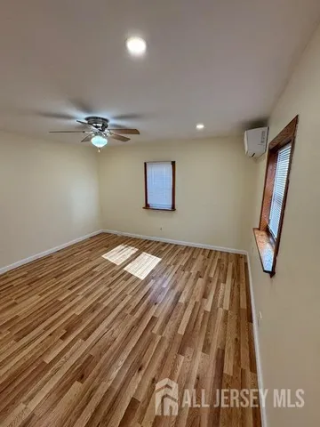 $3,200 | 10 East Knollwood Road, Edison, NJ 08817