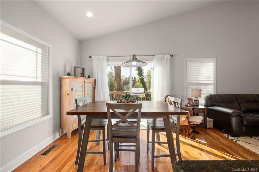601 Pineland Road, Unit 17 Hendersonville, NC 28792 - Photo 12 of 25 Gallery Image 12