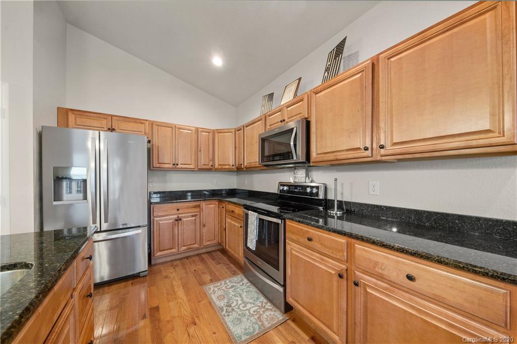 601 Pineland Road, Unit 17 Hendersonville, NC 28792 - Photo 17 of 25 Gallery Image 17