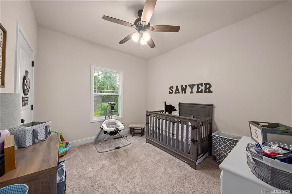601 Pineland Road, Unit 17 Hendersonville, NC 28792 - Photo 22 of 25 Gallery Image 22