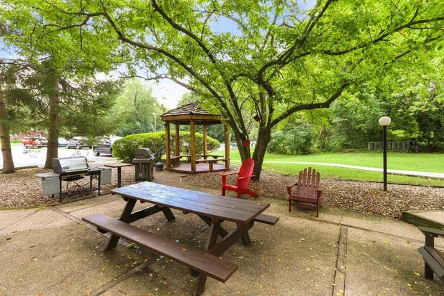 $189,000 | 1321 West Main Street, Unit 311A, Lake Geneva, WI 53147