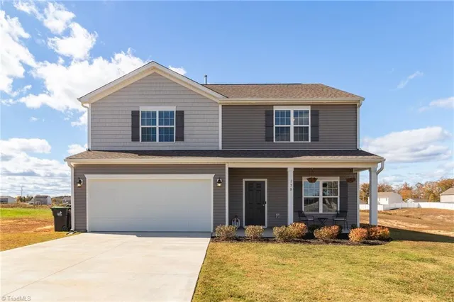 $404,900 | 178 Wickham Court, Clemmons, NC 27012