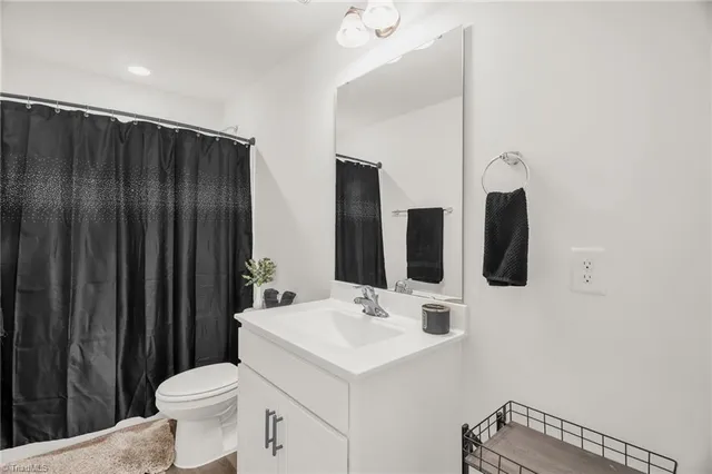 $404,900 | 178 Wickham Court, Clemmons, NC 27012